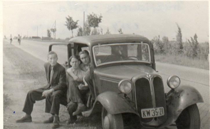 Auf der Autobahn bei Gotha BMW  BJ 1935